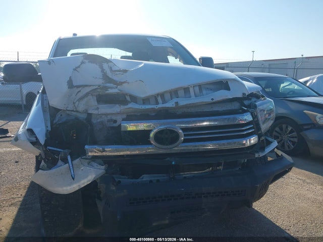 Toyota Tundra Sr5 5.7l V8