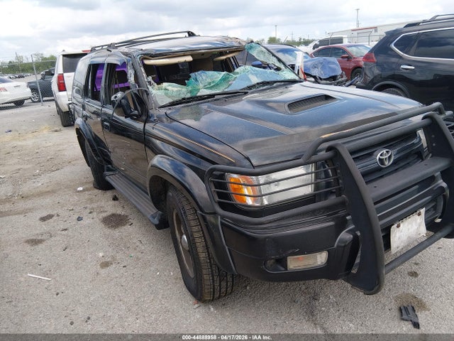 Salvage Toyota 4Runner Image