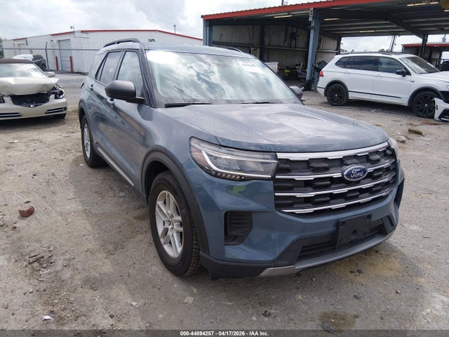 Salvage Ford Explorer Image