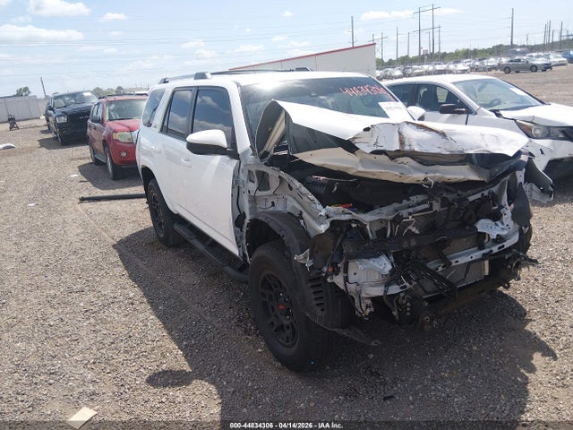 Salvage Toyota 4Runner Image