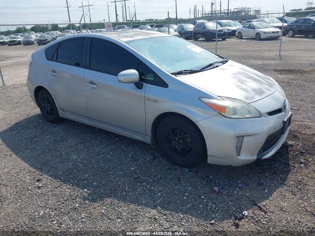 Salvage Toyota Prius Image