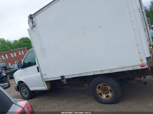 General Motors Savana Cutaway Work Van