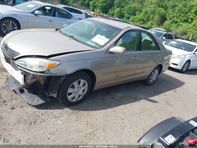 Toyota Camry Le