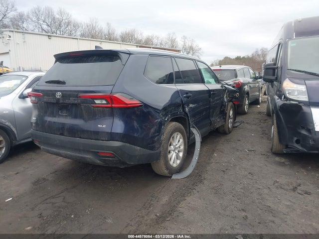 Toyota Grand Highlander Xle