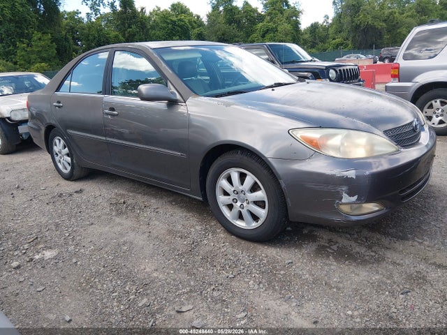 Salvage Toyota Camry Image