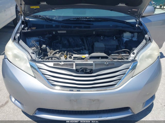 Toyota Sienna Xle V6 8 Passenger