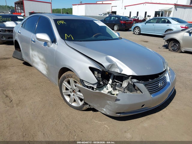 Salvage Lexus Es Image