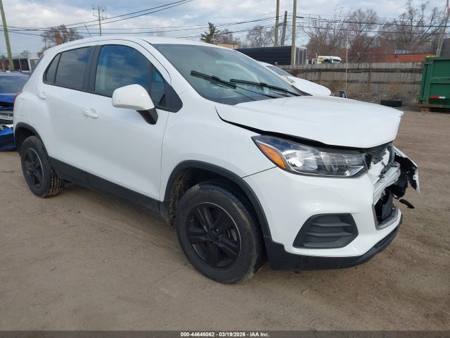 Salvage Chevrolet Trax Image