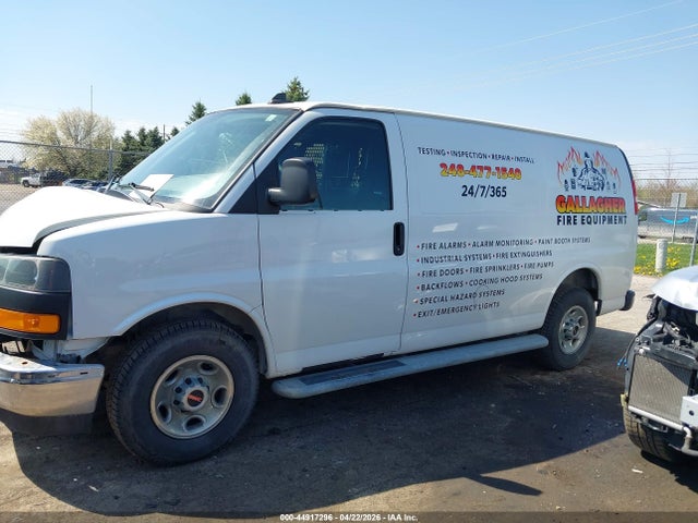 GMC Savana Work Van