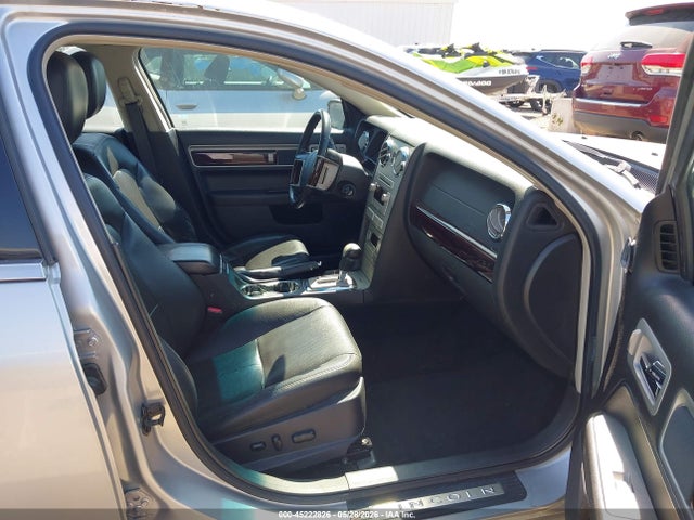 Lincoln MKZ
