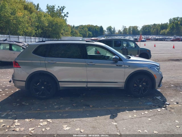 Volkswagen Tiguan 2.0t Se R-line Black