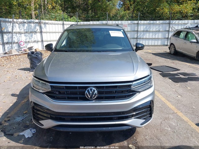 Volkswagen Tiguan 2.0t Se R-line Black