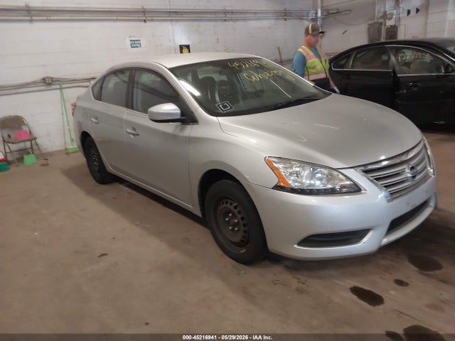 Salvage Nissan Sentra Image