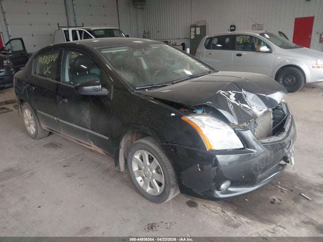 Salvage Nissan Sentra Image