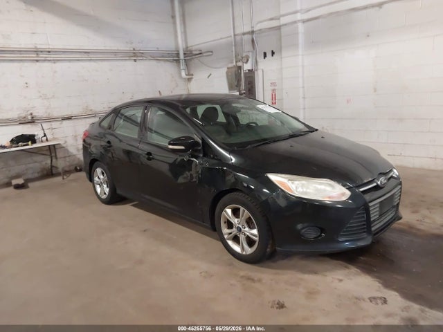 Salvage Ford Focus Image