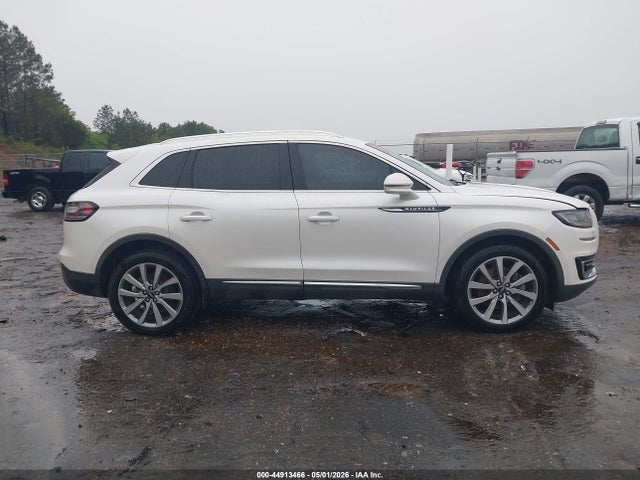Lincoln Nautilus Select
