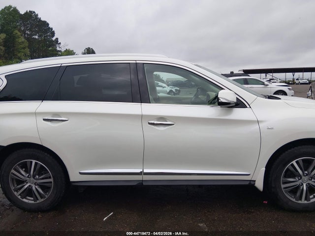INFINITI Qx Luxe