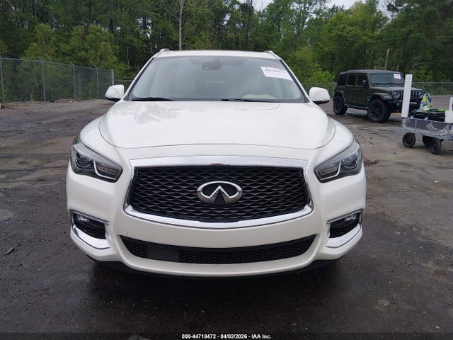 INFINITI Qx Luxe