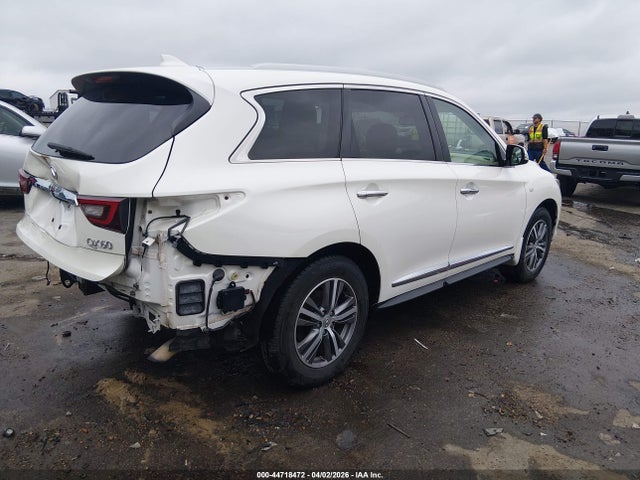 INFINITI Qx Luxe