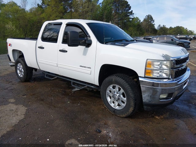 Salvage Chevrolet Silverado 2500 Image
