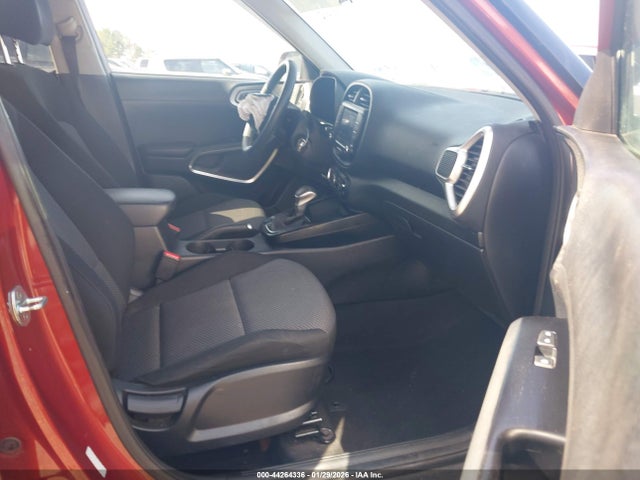 Kia Soul Lx