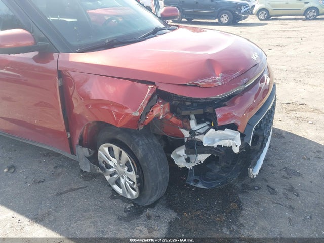 Kia Soul Lx