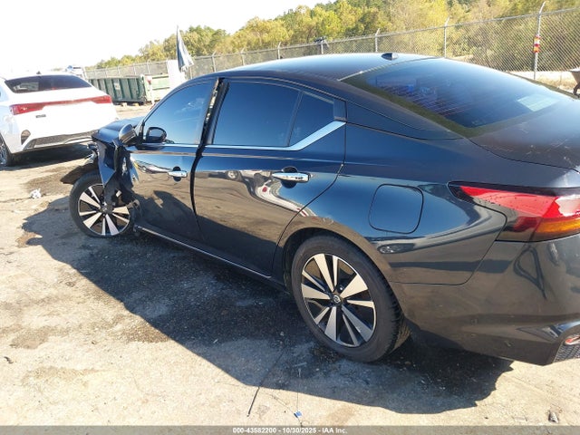 Nissan Altima Sv Intelligent Awd