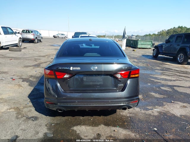 Nissan Altima Sv Intelligent Awd