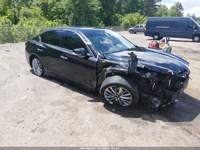 Salvage INFINITI Q50 Image