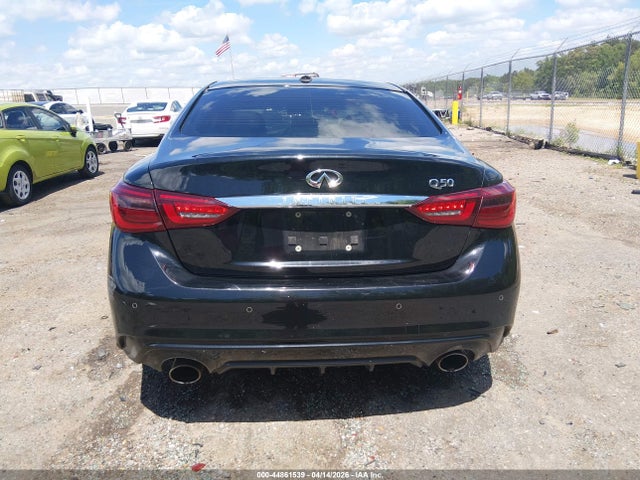 INFINITI Q50 Luxe