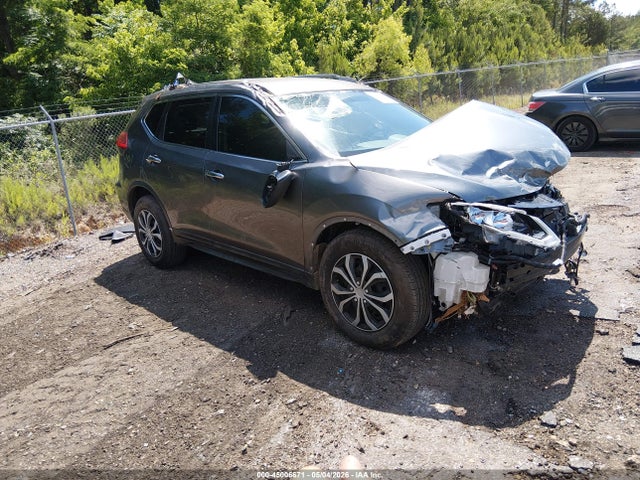 Salvage Nissan Rogue Image