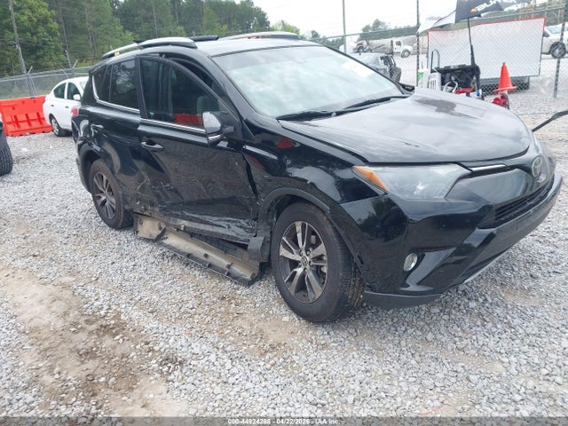 Salvage Toyota RAV4 Image