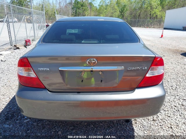 Toyota Camry Le