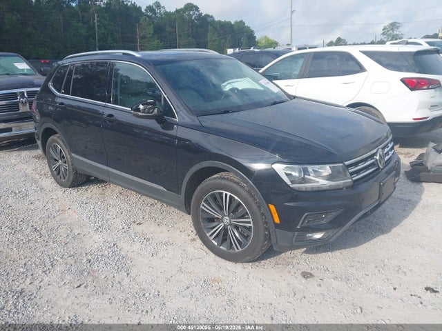 Salvage Volkswagen Tiguan Image