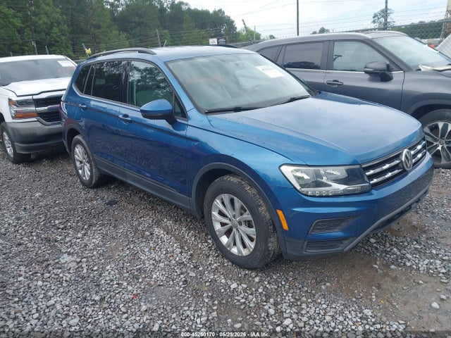 Salvage Volkswagen Tiguan Image