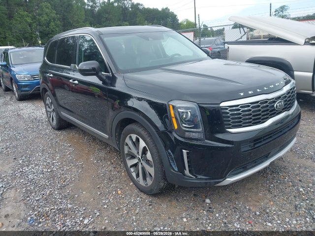 Salvage Kia Telluride Image