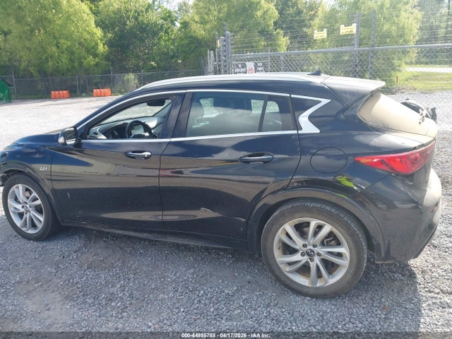INFINITI Qx Essential