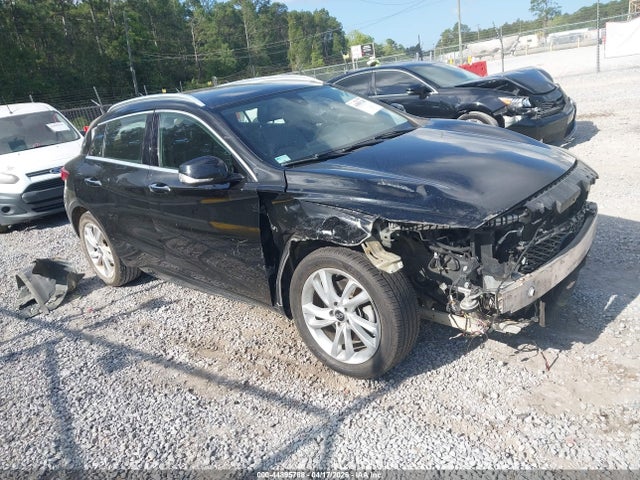 Salvage INFINITI Qx Image