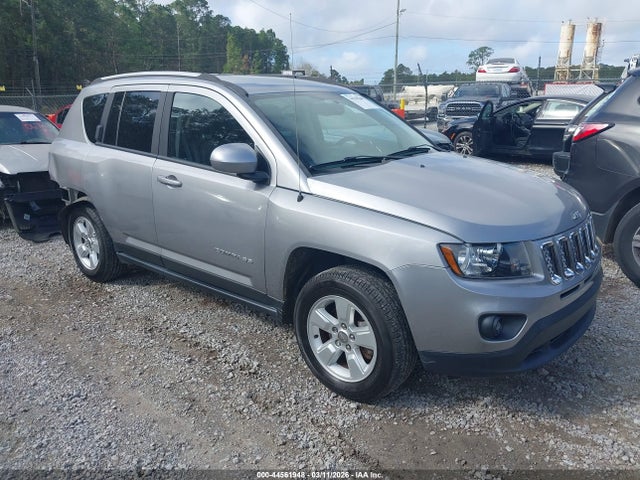 Salvage Jeep Compass Image