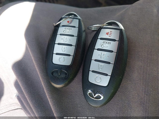 INFINITI Qx