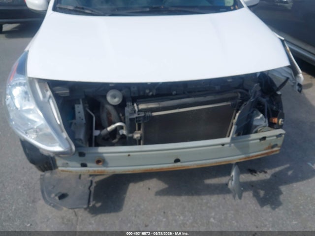 Nissan Versa