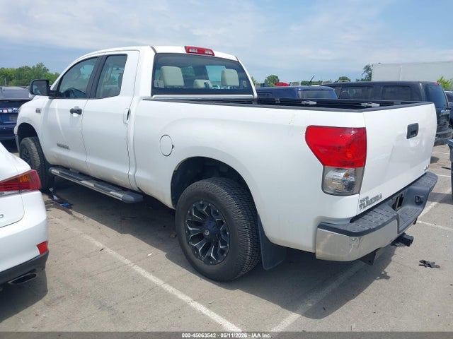 Toyota Tundra Base 5.7l V8