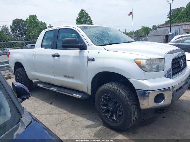 Toyota Tundra Base 5.7l V8