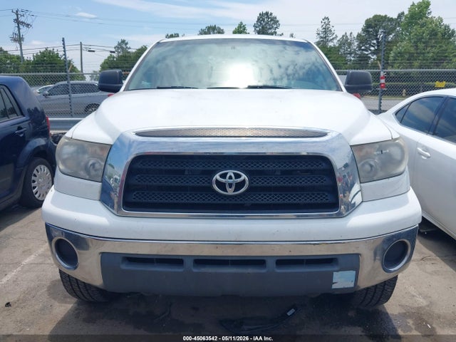 Toyota Tundra Base 5.7l V8
