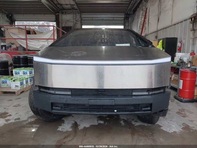 Tesla Cybertruck All-wheel Drive