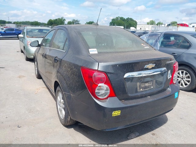 Chevrolet Sonic Lt Auto
