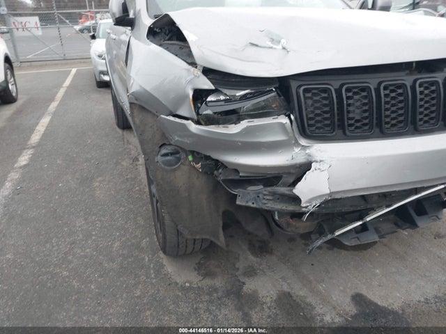 Jeep Grand Cherokee Altitude 4x2