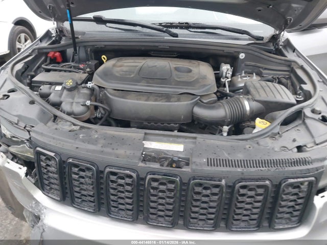 Jeep Grand Cherokee Altitude 4x2