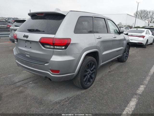 Jeep Grand Cherokee Altitude 4x2