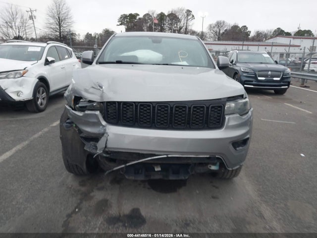 Jeep Grand Cherokee Altitude 4x2
